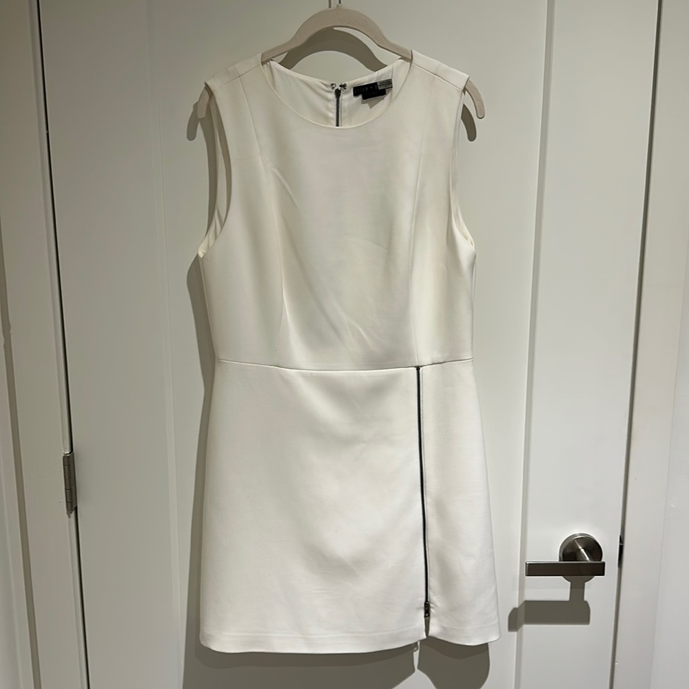 Alice & Olivia White Zipper Mini